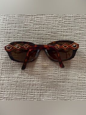 Tortoiseshell Sunglasses with Gold Geometric Accent